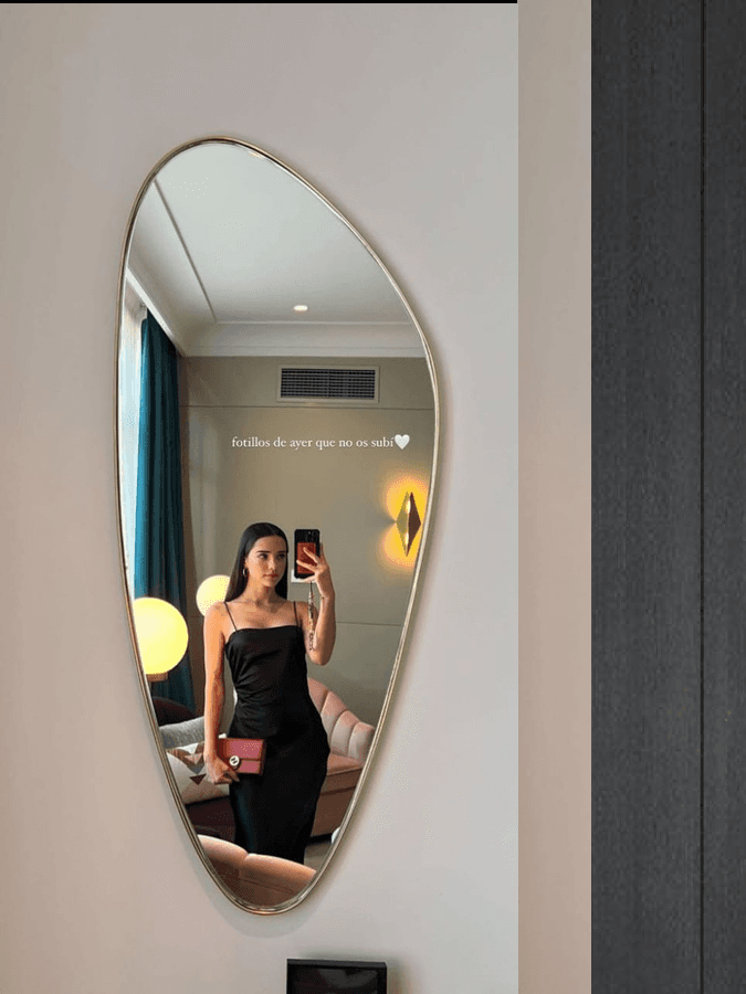 Arristo Mirror mirror